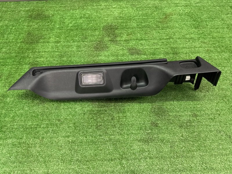 Опора полки багажника Kia Ceed 2 2015 SW