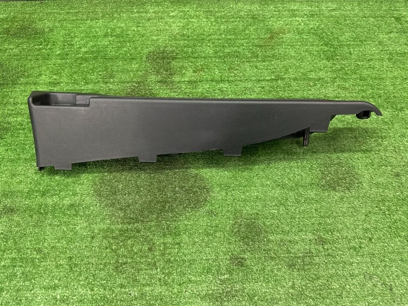 Опора полки багажника Kia Ceed 2 2015 SW