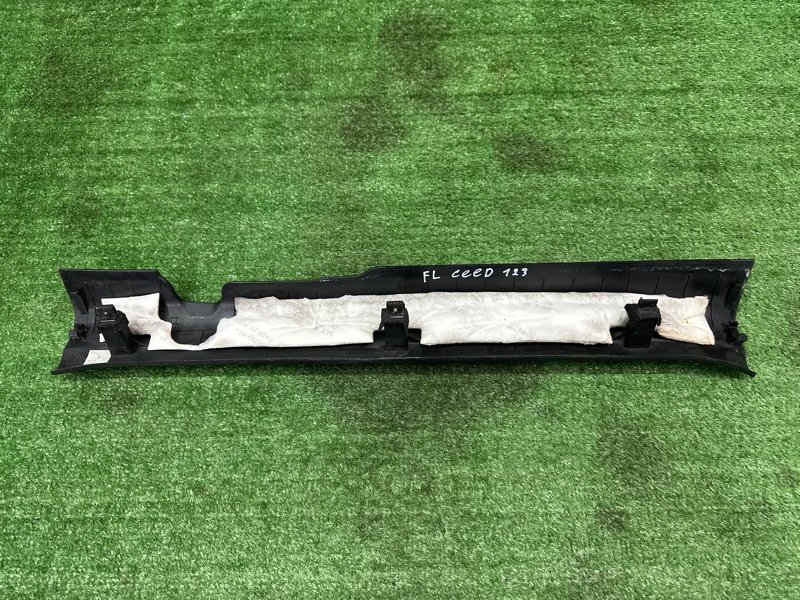 Накладка порога Kia Ceed 2 2015 SW