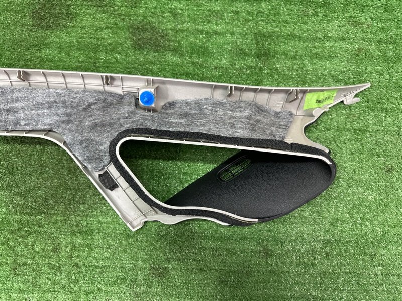 Накладка стойки лобового стекла Kia Ceed 2 2015 SW