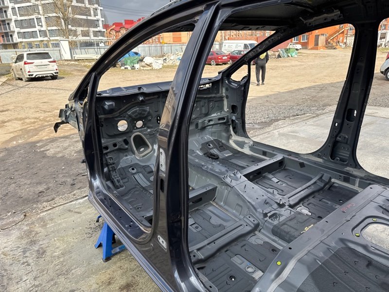 Порог со стойкой Kia Ceed 2 2015 SW