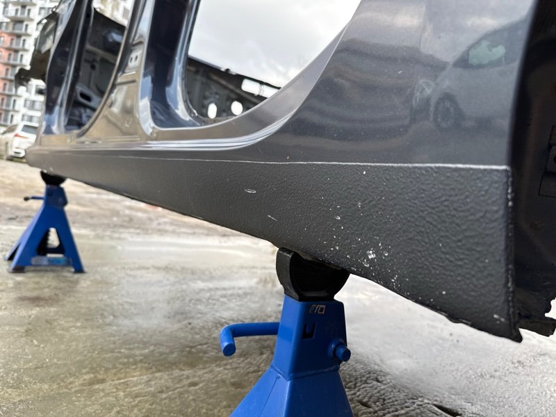 Порог со стойкой Kia Ceed 2 2015 SW