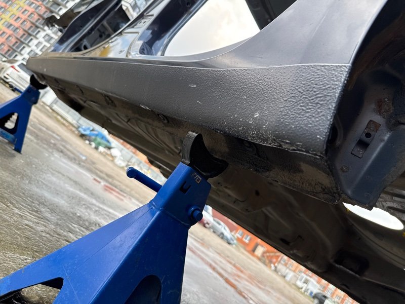 Порог со стойкой Kia Ceed 2 2015 SW