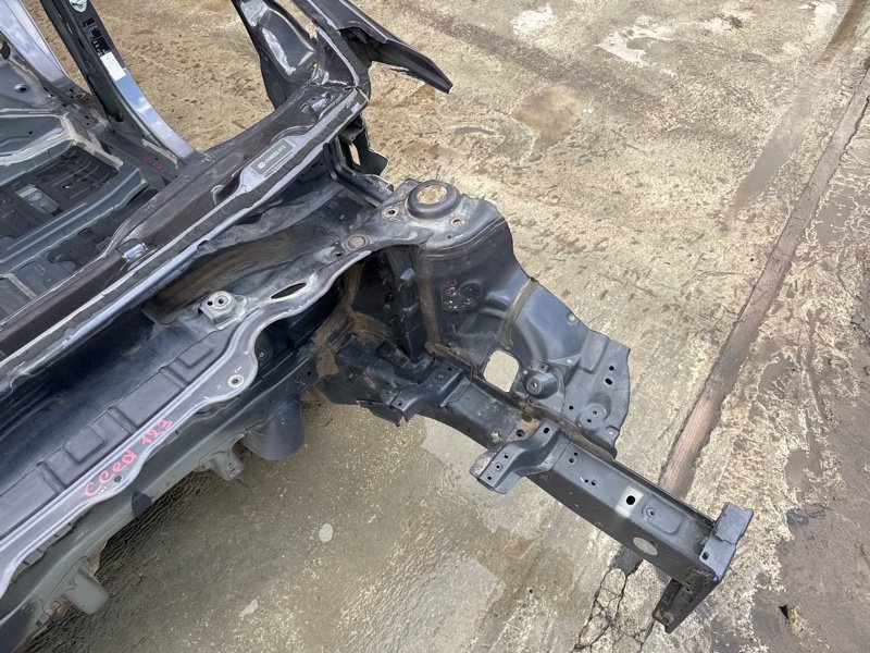 Лонжерон Kia Ceed 2 2015 SW