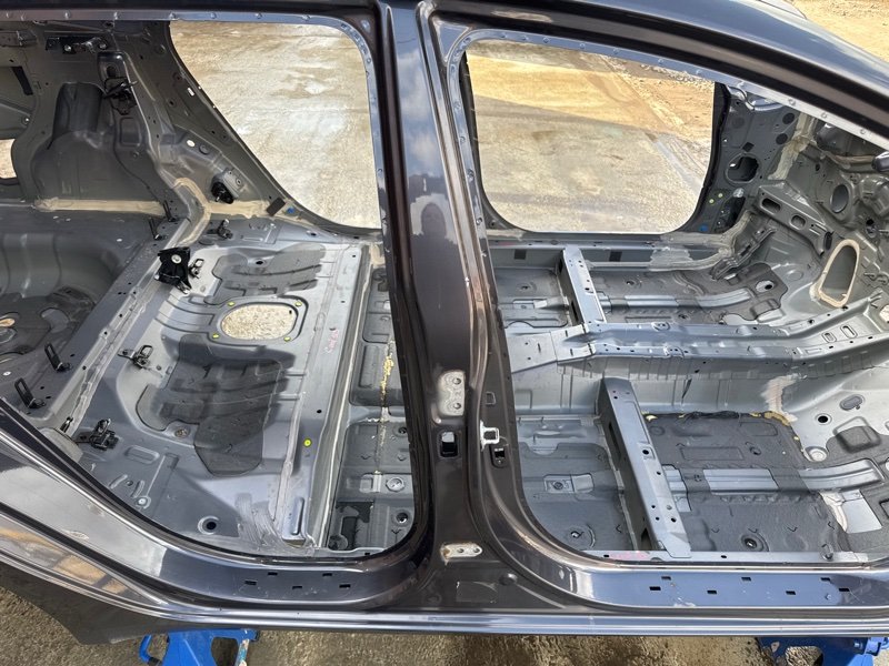 Порог со стойкой Kia Ceed 2 2015 SW