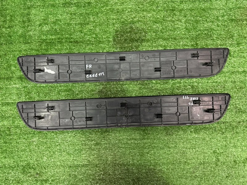 Накладка порога внутренняя Kia Ceed 2 2015 SW