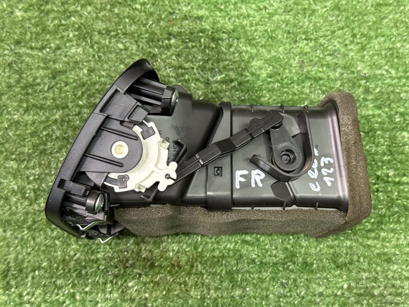 Дефлектор отопителя Kia Ceed 2 2015 SW