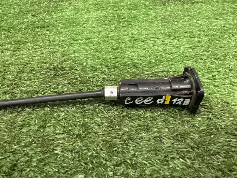 Трос лючка бензобака Kia Ceed 2 2015 SW