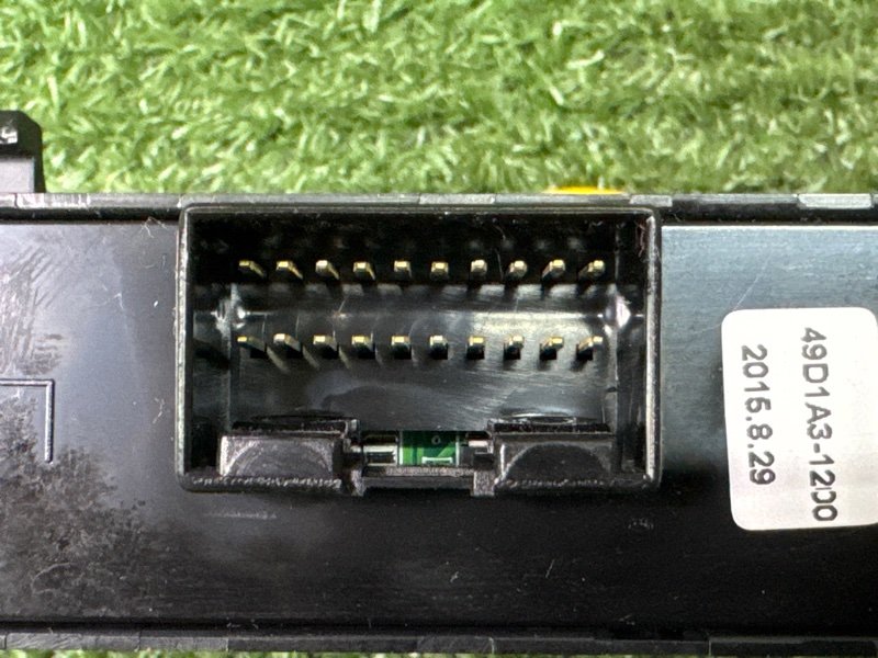 Блок кнопок центральной консоли Kia Ceed 2 2015 SW