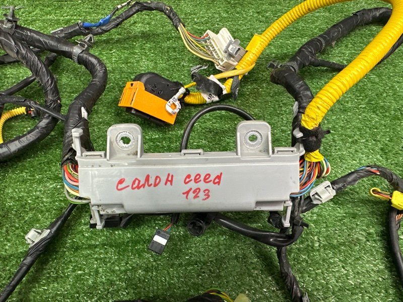 Проводка салона Kia Ceed 2 2015 SW