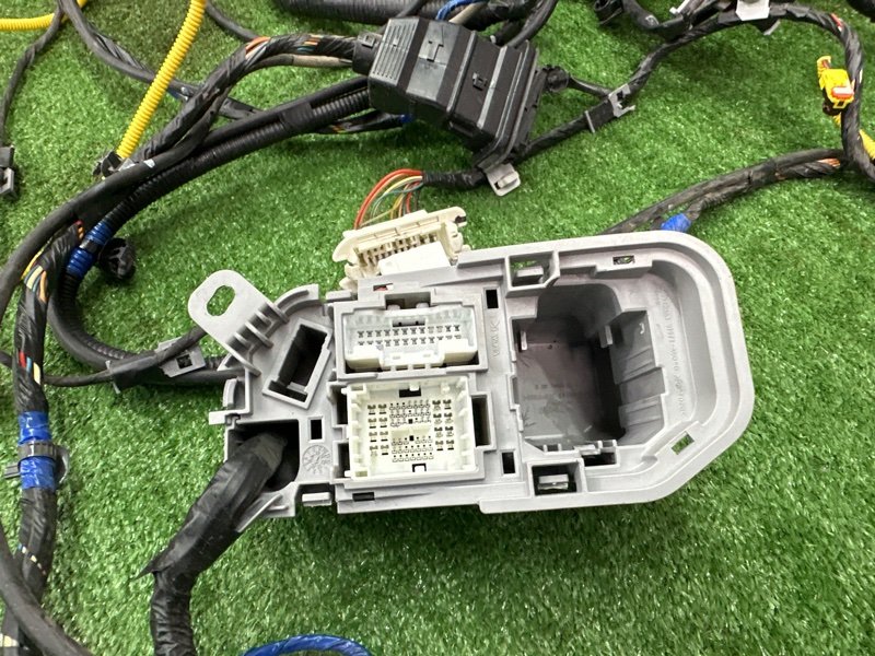 Проводка салона Kia Ceed 2 2015 SW