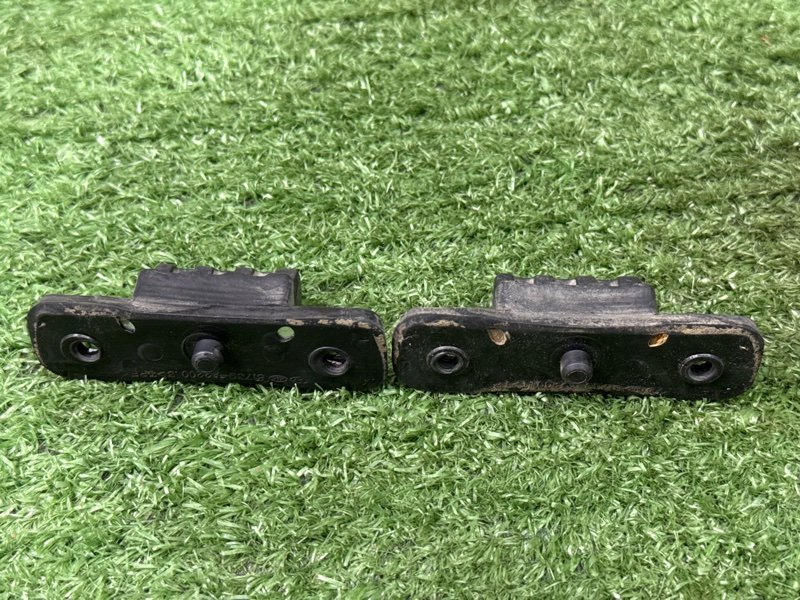 Отбойник крышки багажника Kia Ceed 2 2015 SW