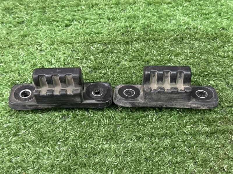 Отбойник крышки багажника Kia Ceed 2 2015 SW