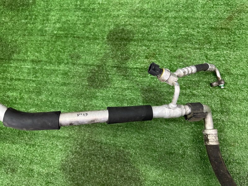 Трубка кондиционера Kia Ceed 2 2015 SW