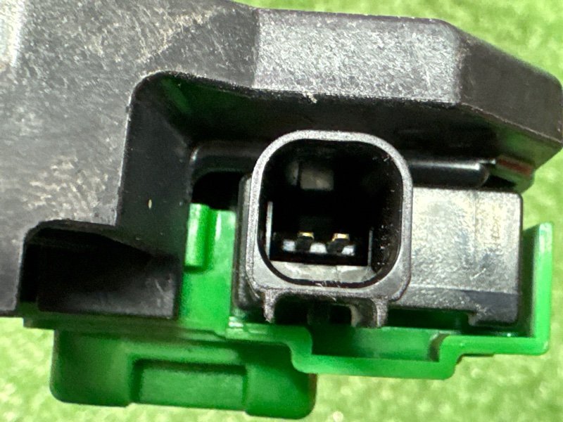 Активатор лючка бензобака Kia Ceed 2 2015 SW