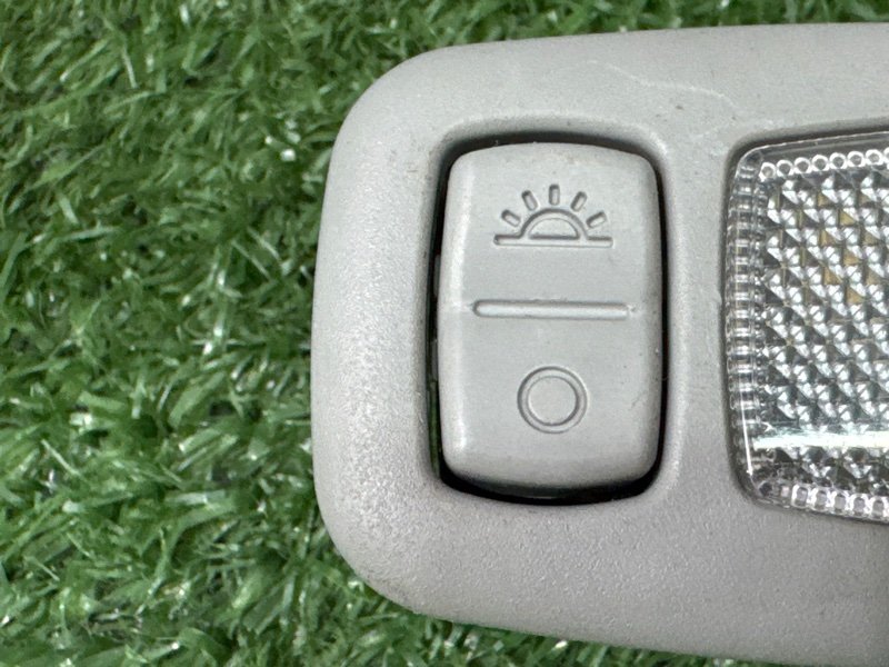 Плафон подсветки солнцезащитных козырьков Kia Ceed 2 2015 SW