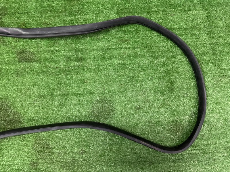 Уплотнитель проема двери Kia Ceed 2 2015 SW