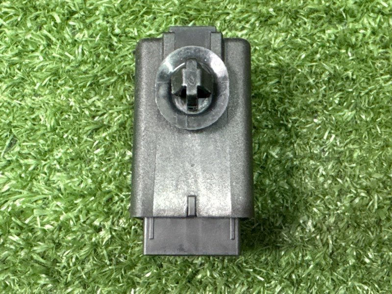 Реле стоп сигнала Kia Ceed 2 2015 SW