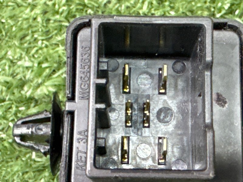 Реле стоп сигнала Kia Ceed 2 2015 SW