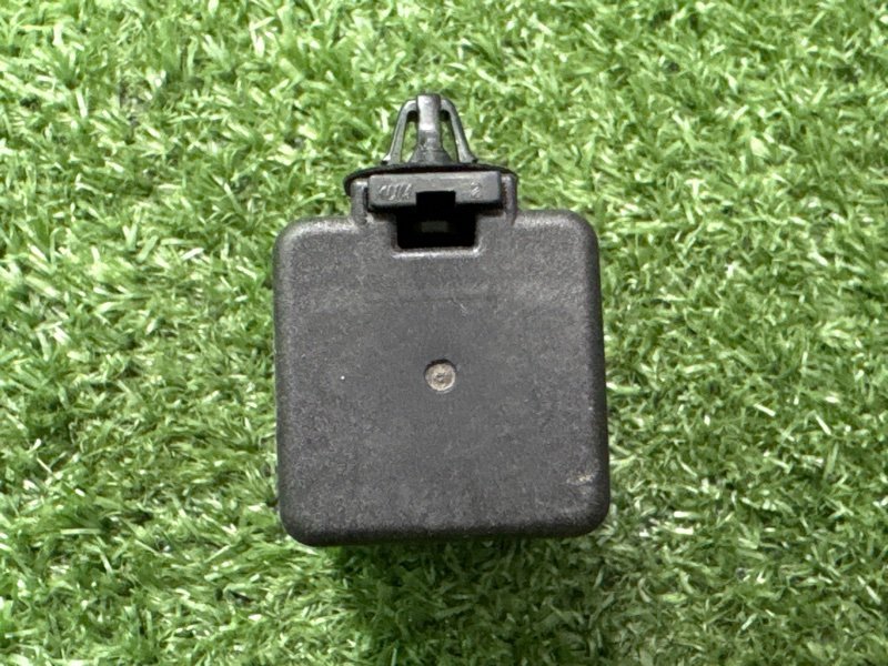 Реле стоп сигнала Kia Ceed 2 2015 SW