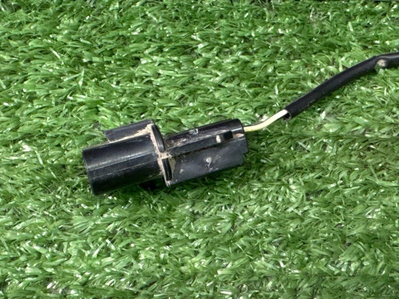 Кнопка открывания багажника Kia Ceed 2 2015 SW