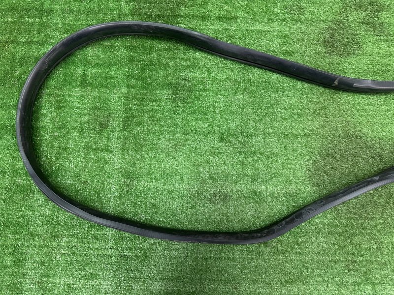 Уплотнитель проема двери Kia Ceed 2 2015 SW