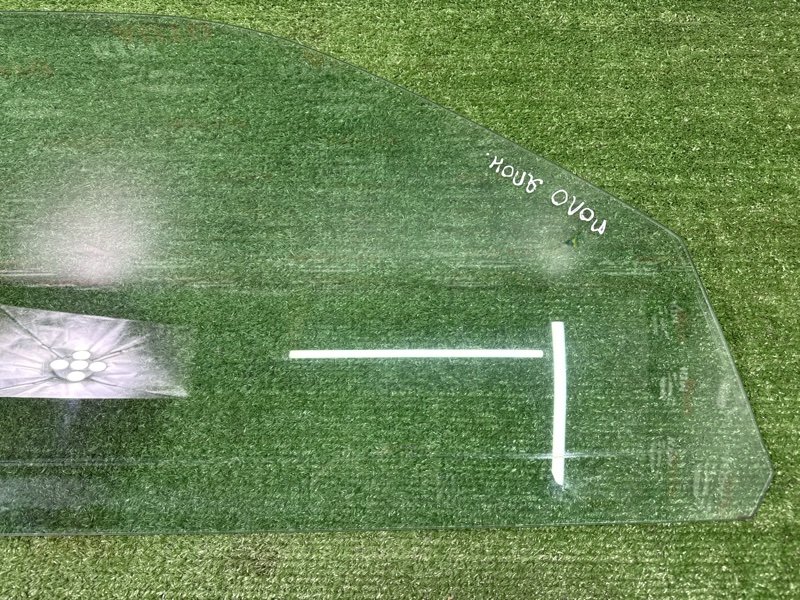 Стекло двери Volkswagen Polo