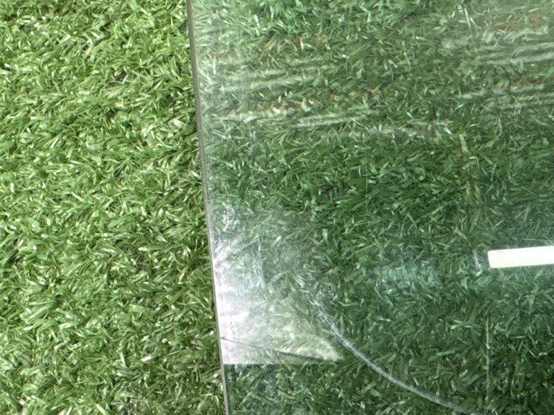 Стекло двери Skoda Octavia A5