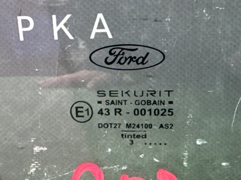 Стекло двери Ford C-Max