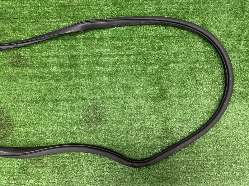 Уплотнитель проема двери Kia Ceed 2 2015 SW