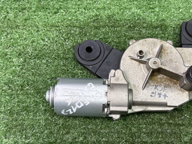 Моторчик стеклоочистителя заднего стекла Kia Ceed 2 2015 SW