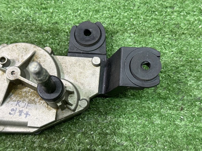 Моторчик стеклоочистителя заднего стекла Kia Ceed 2 2015 SW