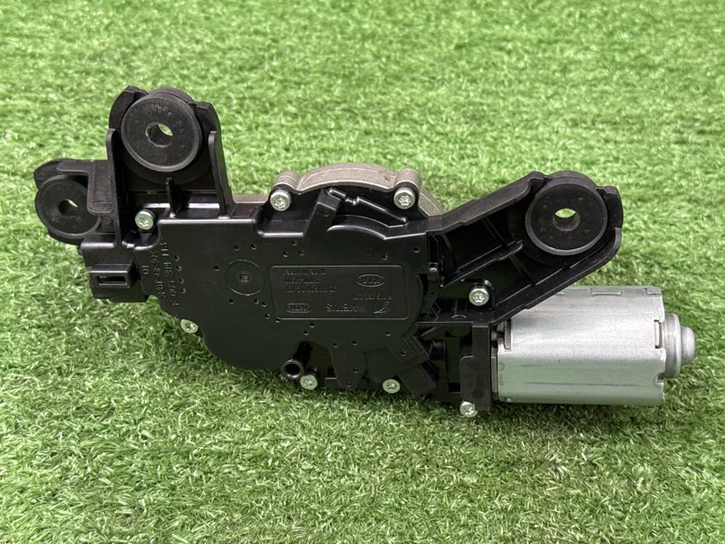 Моторчик стеклоочистителя заднего стекла Kia Ceed 2 2015 SW