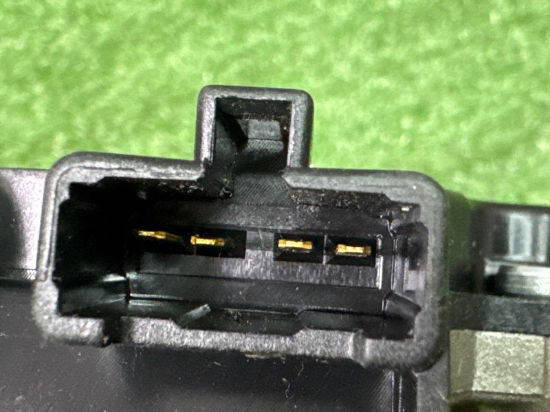 Моторчик стеклоочистителя заднего стекла Kia Ceed 2 2015 SW