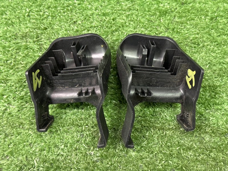 Крышка салазок сидений Kia Ceed 2 2015 SW