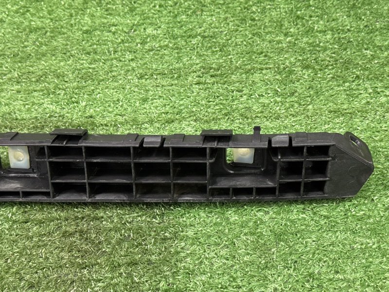 Кронштейн заднего бампера Kia Ceed 2 2015 SW