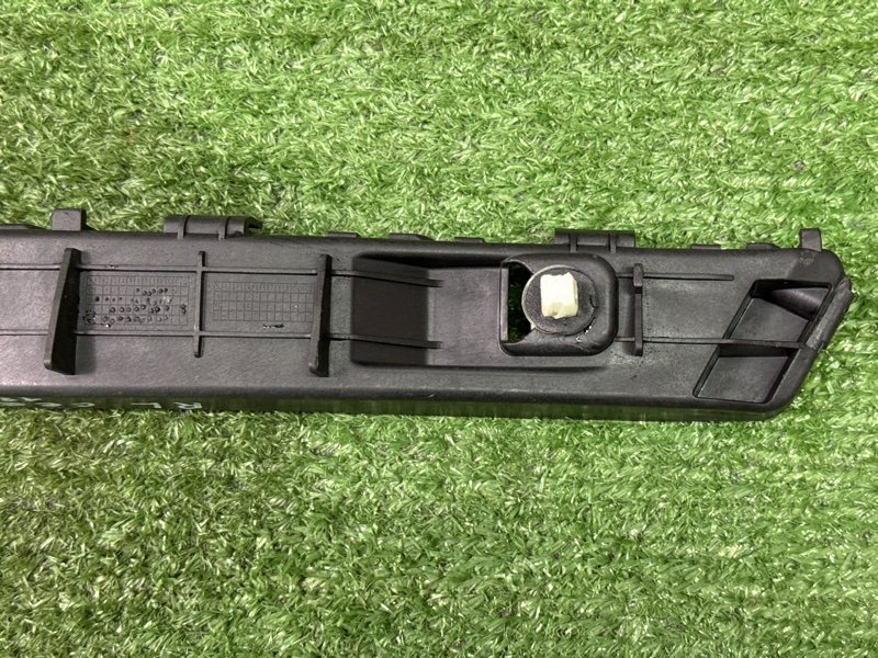 Кронштейн заднего бампера Kia Ceed 2 2015 SW