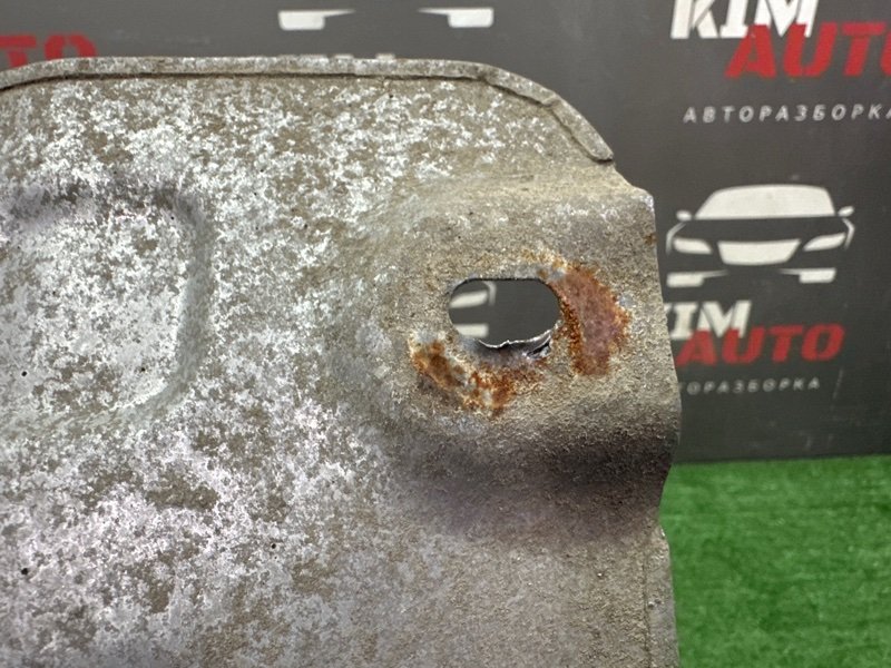 Экран тепловой глушителя Kia Ceed 2 2015 SW
