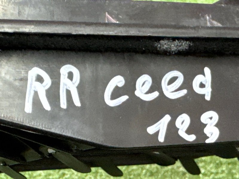 Решетка вентиляционная Kia Ceed 2 2015 SW