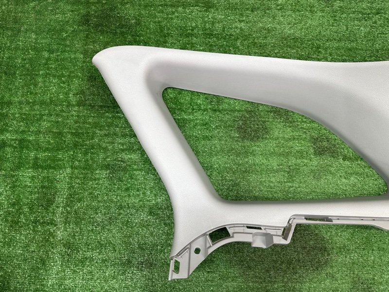 Накладка стойки кузова Kia Ceed 2 2015 SW