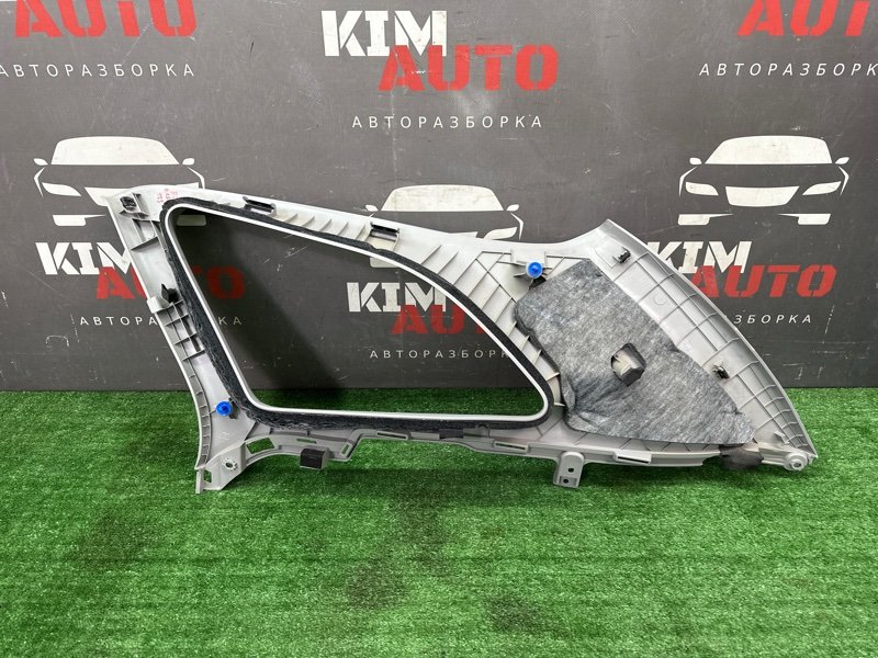 Накладка стойки кузова Kia Ceed 2 2015 SW