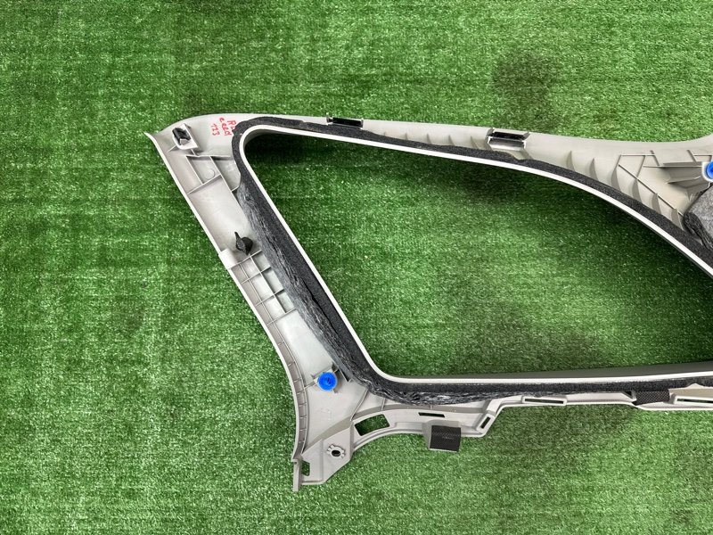 Накладка стойки кузова Kia Ceed 2 2015 SW