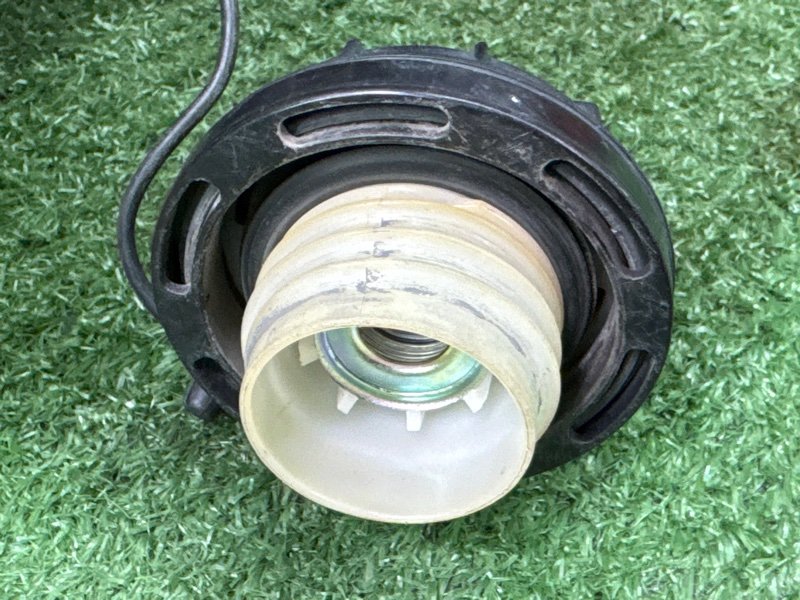 Лючок бензобака Kia Ceed 2 2015 SW