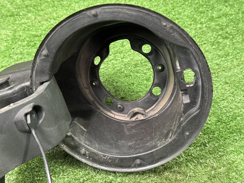 Лючок бензобака Kia Ceed 2 2015 SW