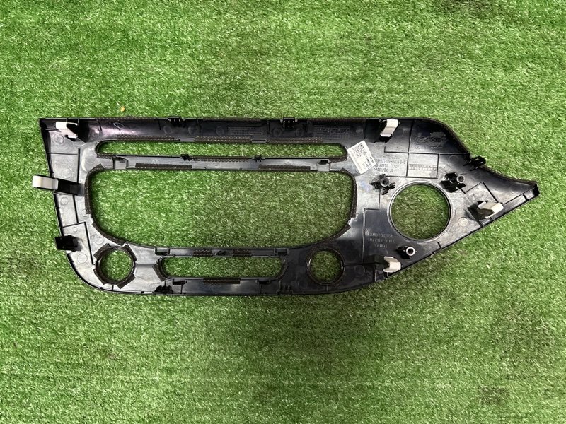 Рамка магнитолы Kia Ceed 2 2015 SW