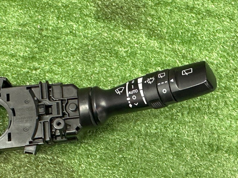 Подрулевой переключатель (гитара) Kia Ceed 2 2015 SW