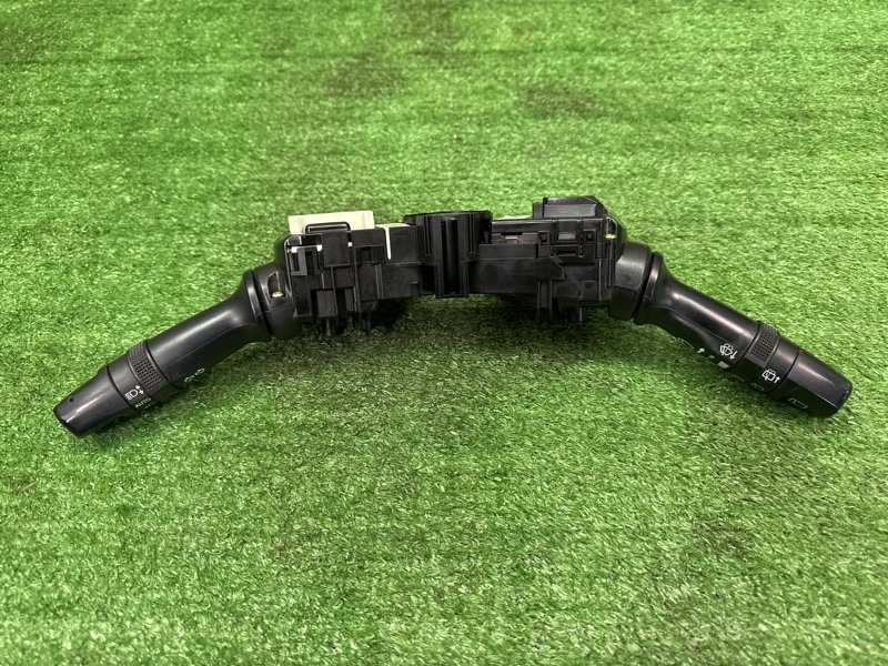 Подрулевой переключатель (гитара) Kia Ceed 2 2015 SW