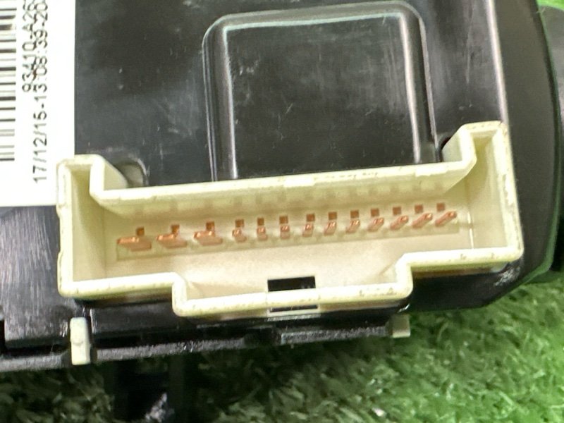 Подрулевой переключатель (гитара) Kia Ceed 2 2015 SW