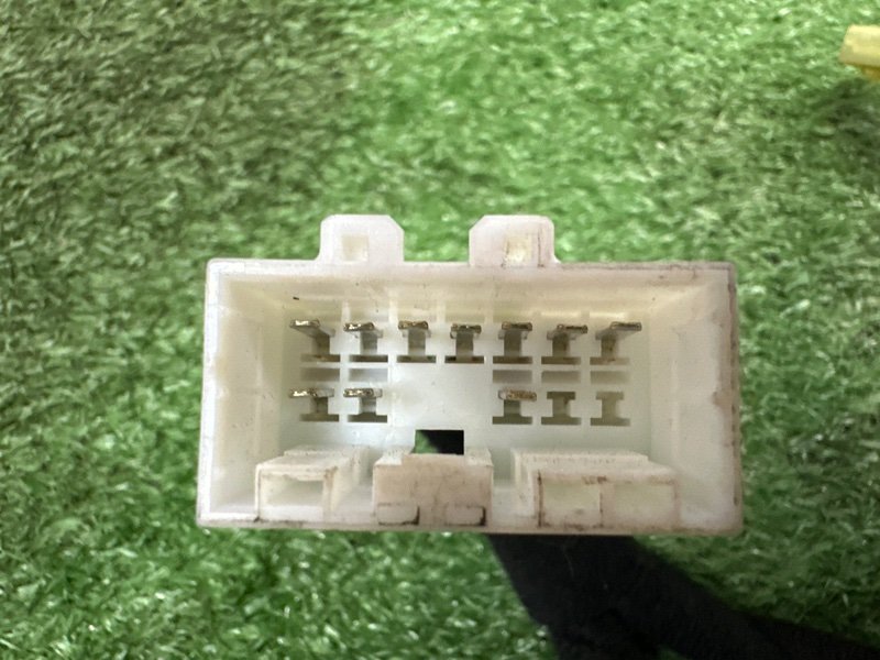 Кнопка парктроника Kia Ceed 2 2015 SW