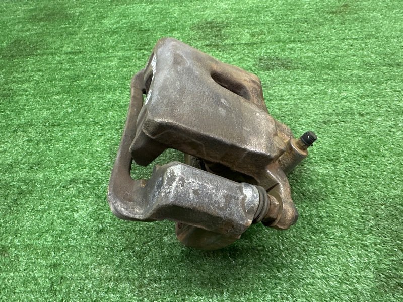 Суппорт тормозной Kia Ceed 2 2015 SW